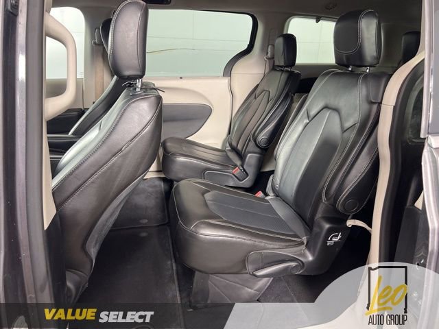 Used 2021 Chrysler Voyager Lxi image 11