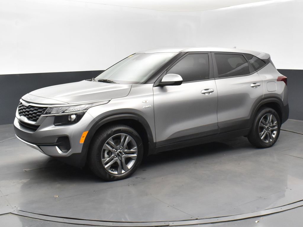 Used 2023 Kia Seltos LX