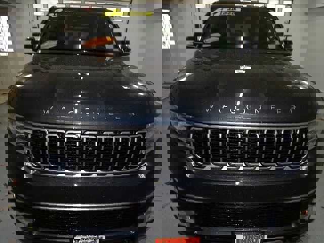 Used 2022 Jeep Wagoneer Series III w/ Premium Group I image 25