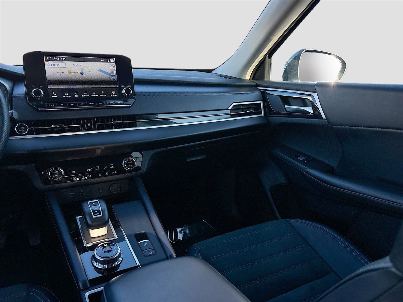 Used 2024 Mitsubishi Outlander SE image 27