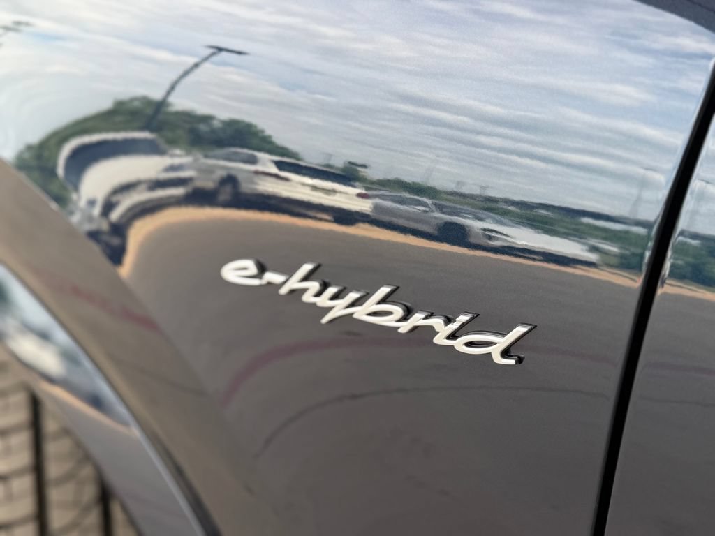 New 2026 Porsche Cayenne S AWD/4WD image 9