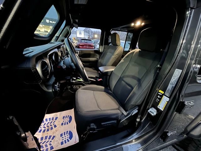 Used 2021 Jeep Wrangler Unlimited Sport image 16