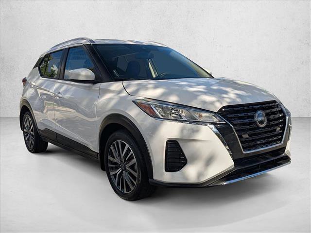 Certified 2023 Nissan Kicks SV image 3