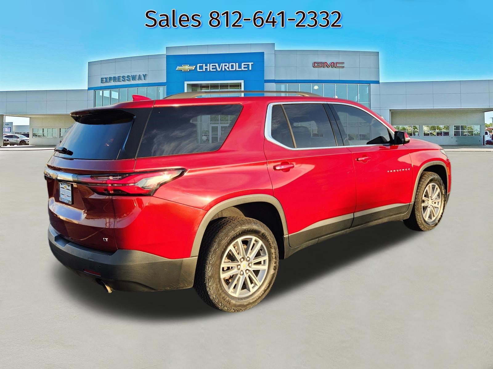 Used 2022 Chevrolet Traverse LT FWD image 7
