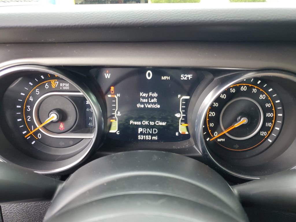 Used 2021 Jeep Gladiator Sport w/ Uconnect 4C Nav & Sound Group AWD/4WD image 13