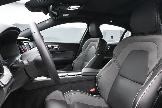 Used 2024 Volvo S60 B5 Plus w/ Climate Package FWD image 10