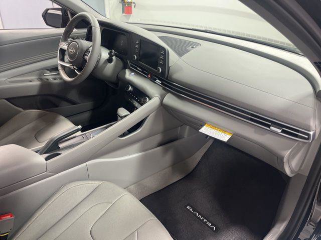 New 2026 Hyundai Elantra Sport image 23