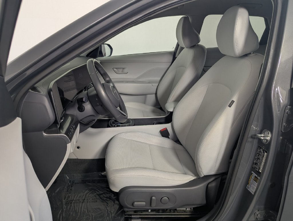 Certified 2025 Hyundai Kona SEL FWD image 13