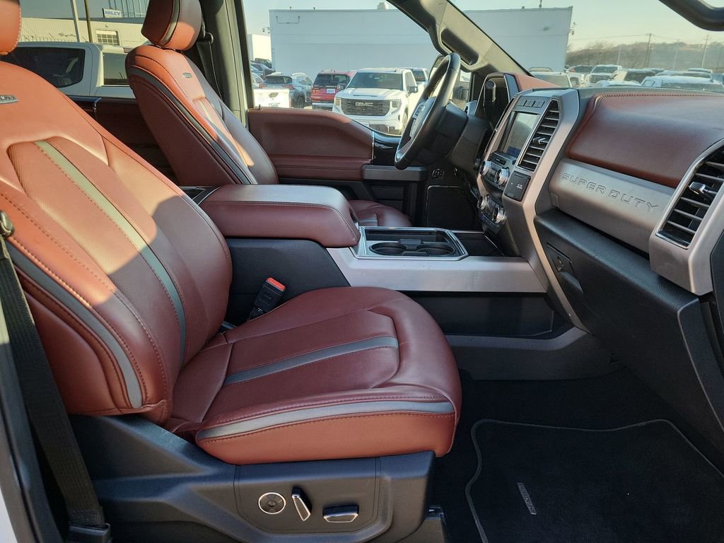 Used 2020 Ford F250 Platinum w/ FX4 Off-Road Package image 29
