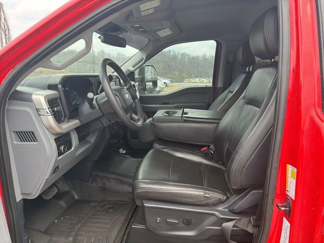 Used 2023 Ford F250 XLT w/ FX4 Off-Road Package image 13