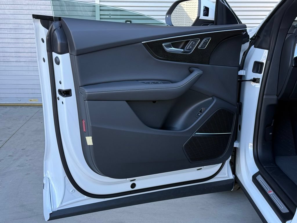 New 2026 Audi Q8 Premium Plus AWD/4WD image 19