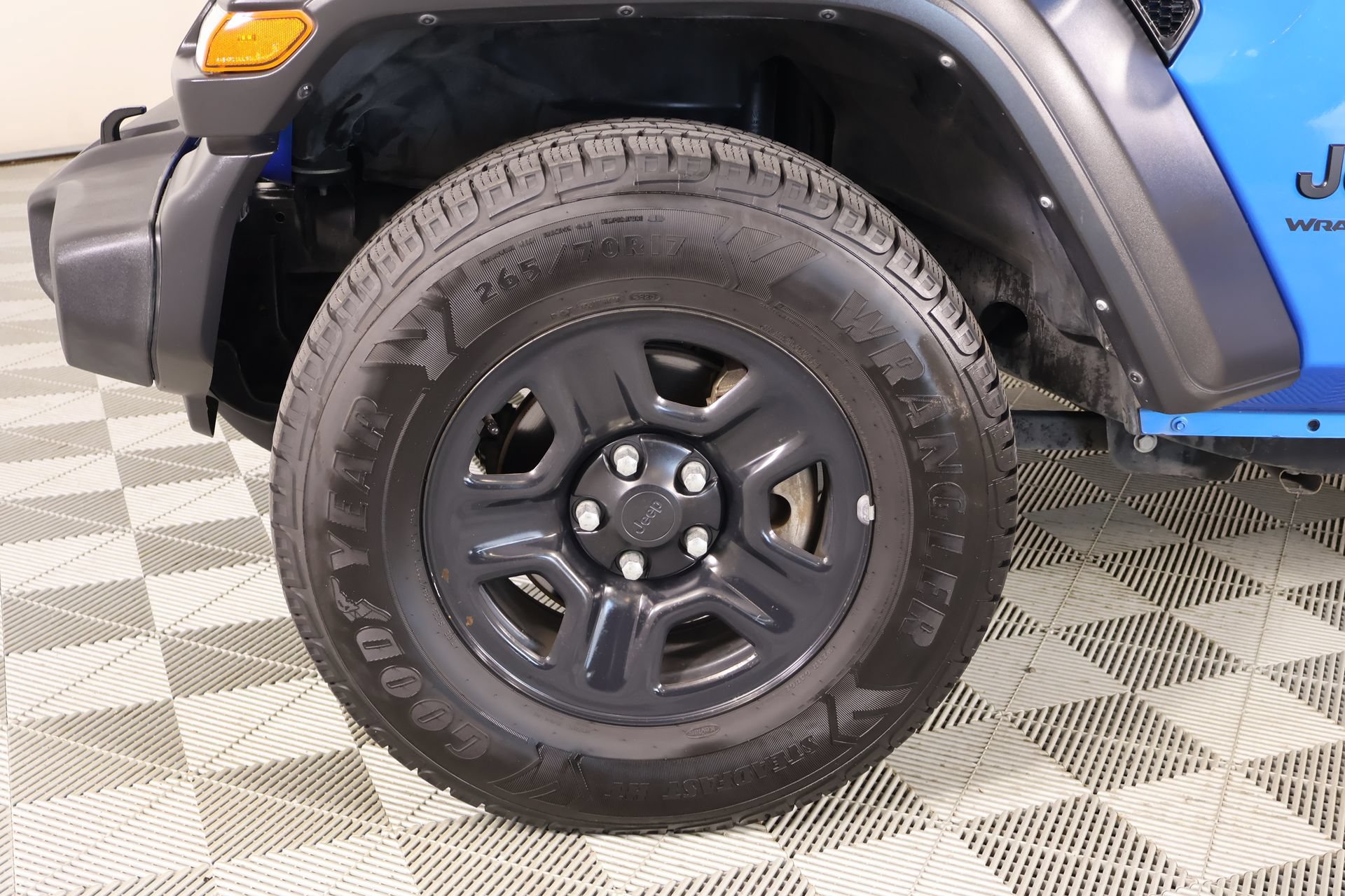 Used 2023 Jeep Wrangler Sport AWD/4WD image 15