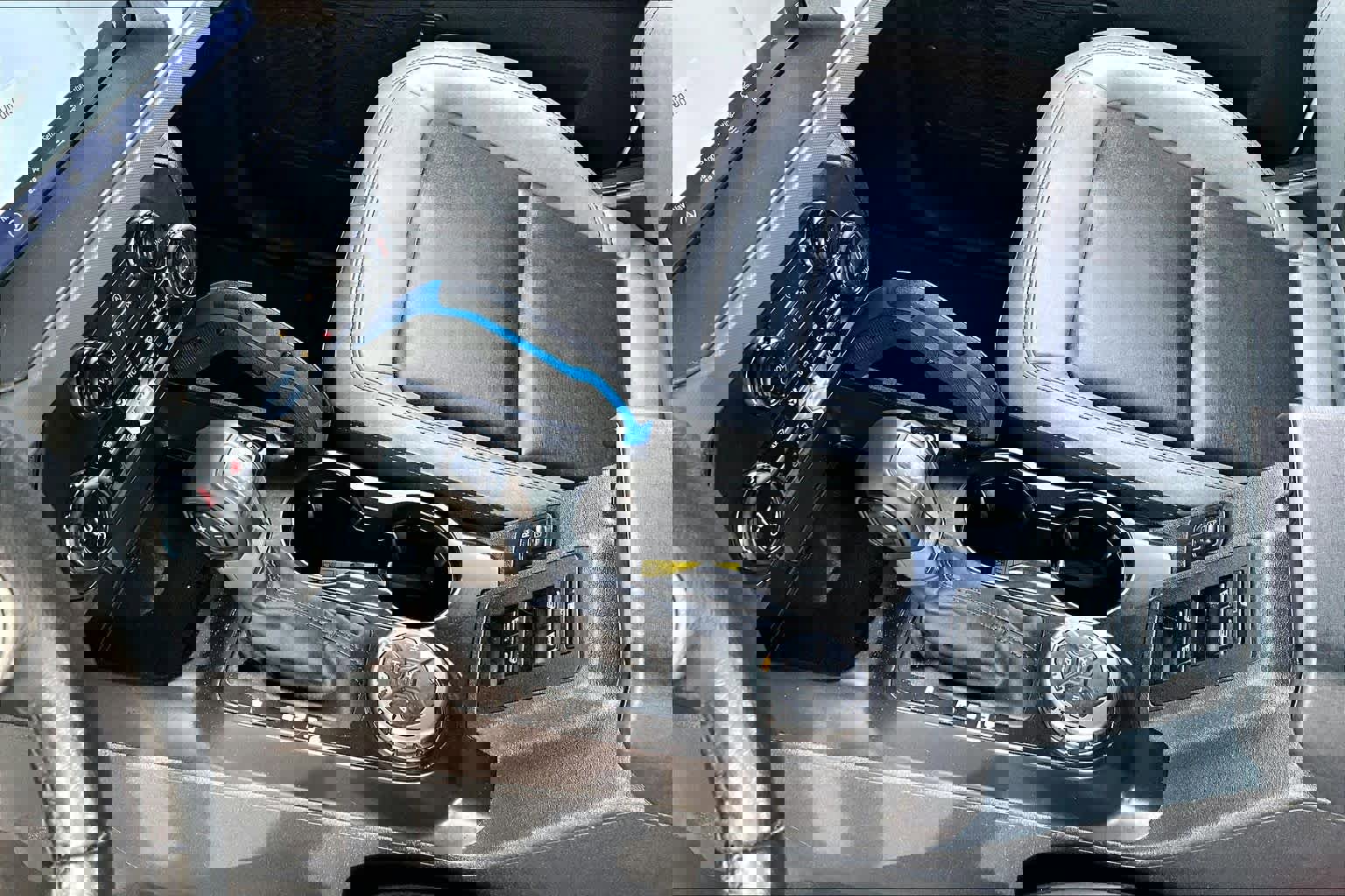 Used 2024 Ford Bronco Black Diamond image 16