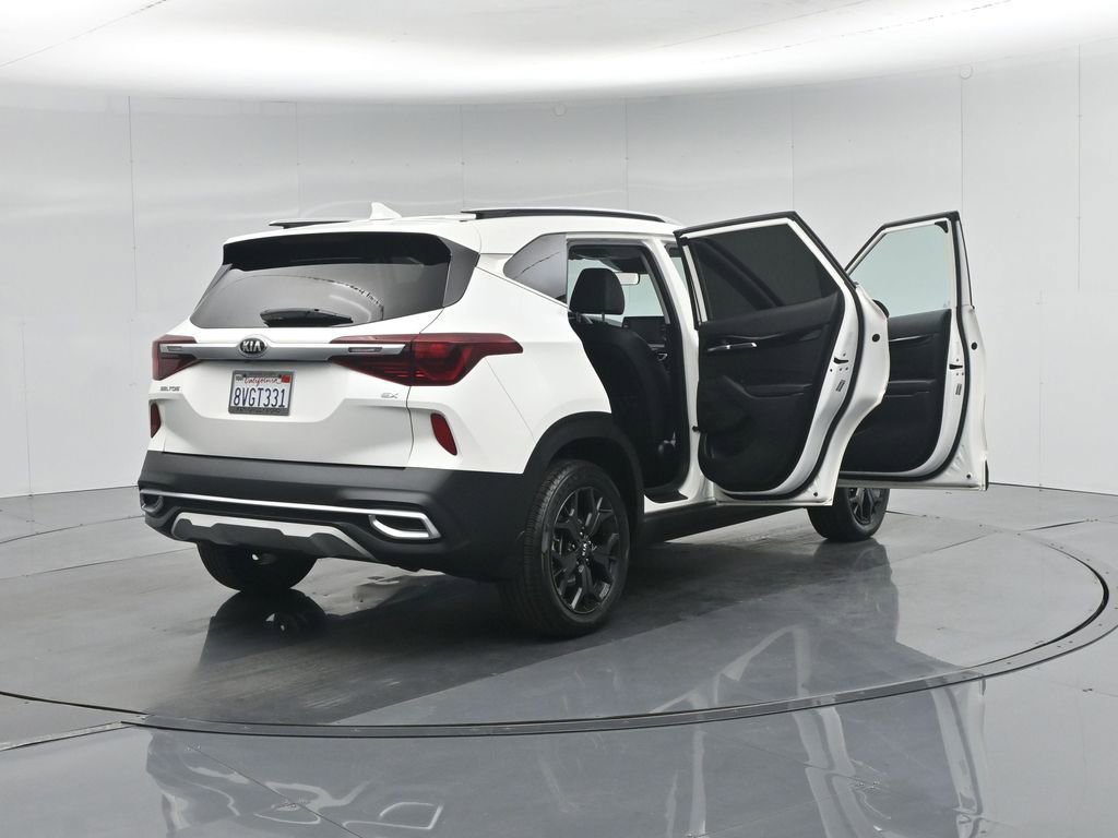 Used 2021 Kia Seltos EX image 33