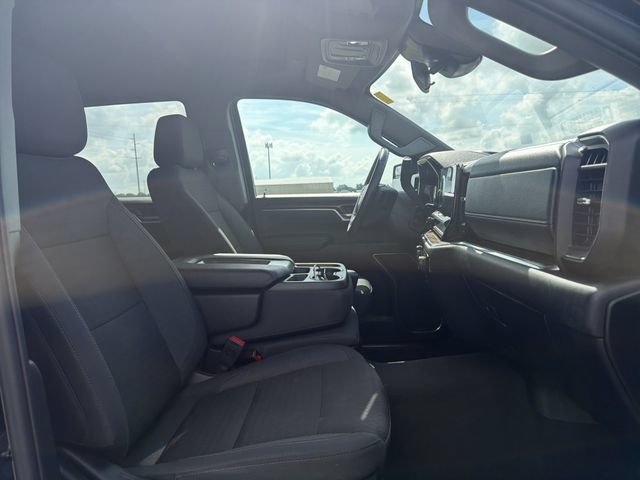 Used 2025 Chevrolet Silverado 1500 LT AWD/4WD image 14