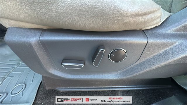 Used 2018 Ford Expedition Limited w/ Equipment Group 301A image 16