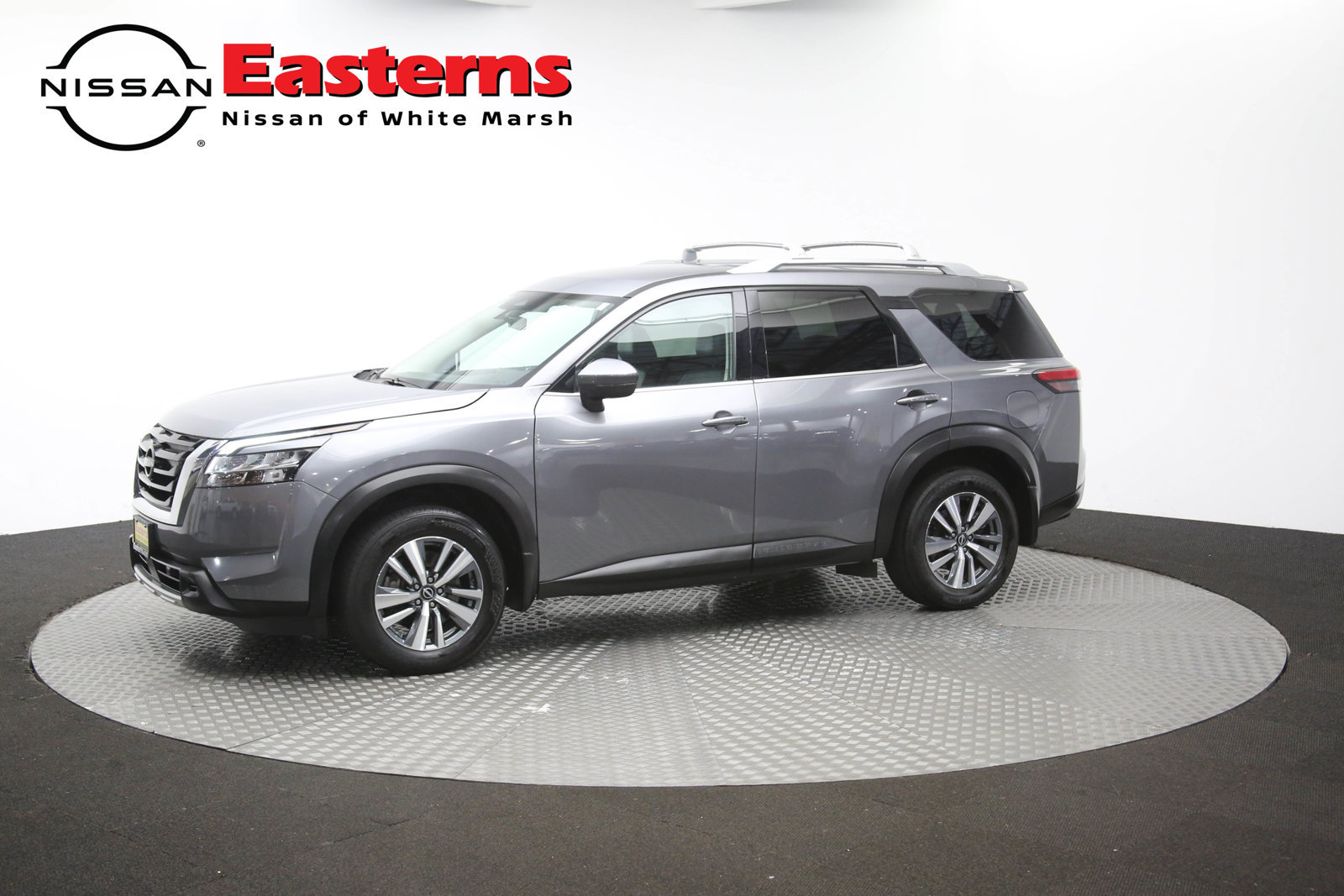 Used 2024 Nissan Pathfinder SL AWD/4WD image 60