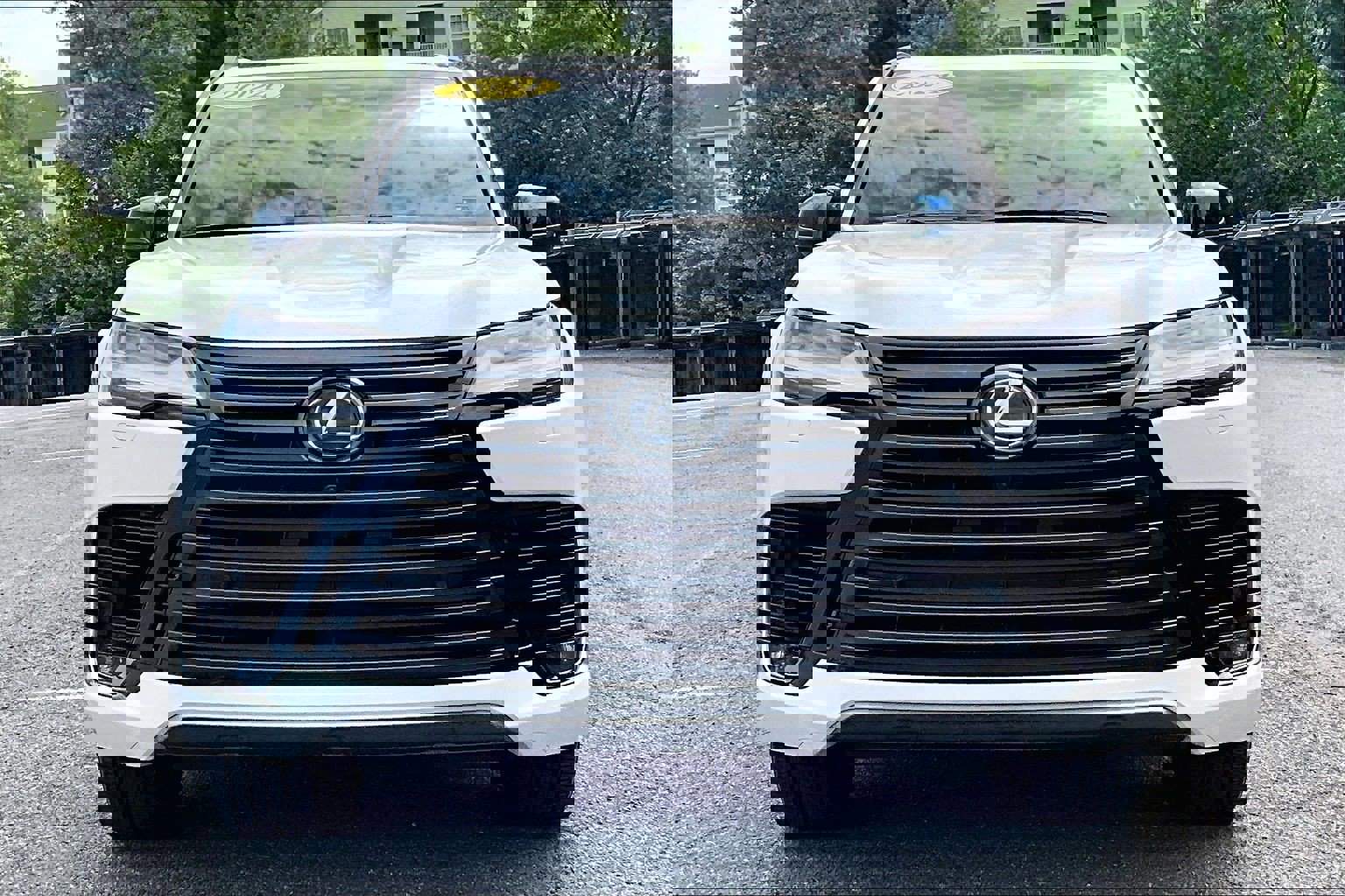 Used 2024 Lexus LX 600 4WD w/ Appearance Package image 3