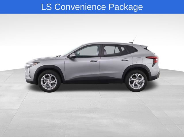 Used 2024 Chevrolet Trax LS w/ LS Convenience Package FWD image 6