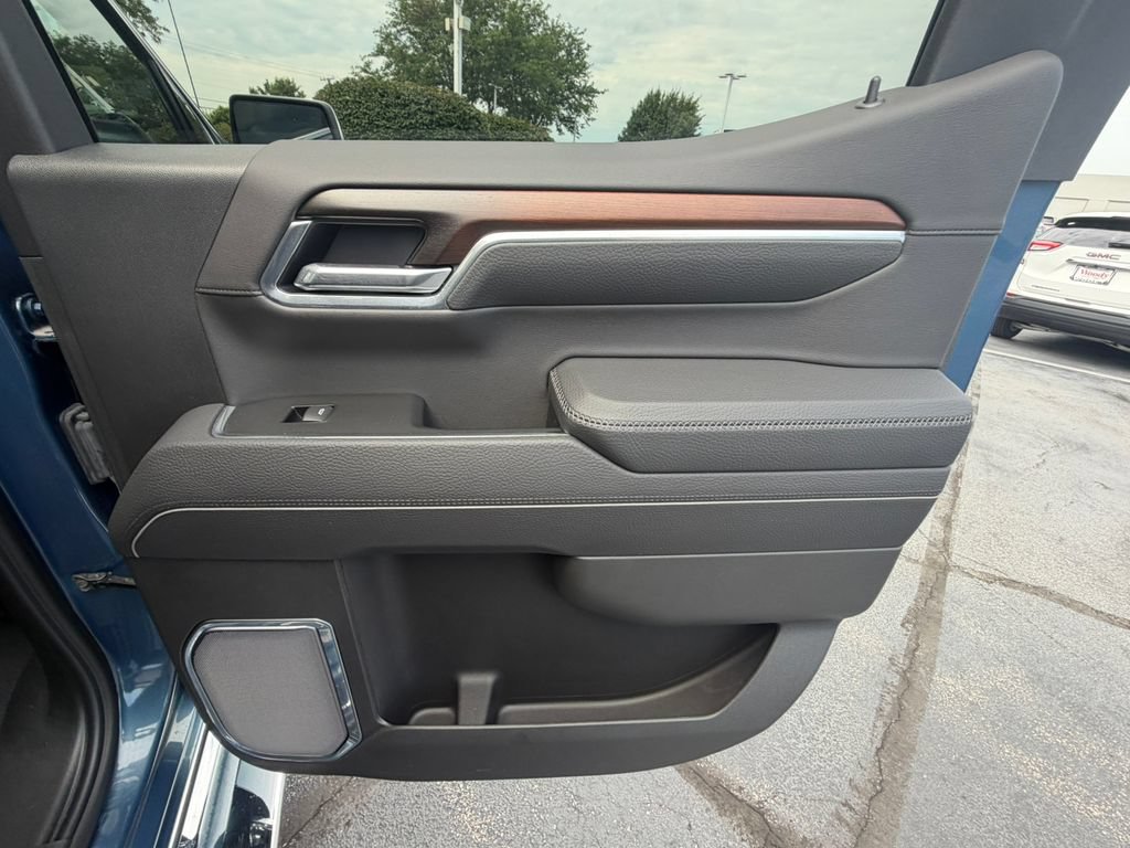 Certified 2025 GMC Sierra 1500 Denali AWD/4WD image 16