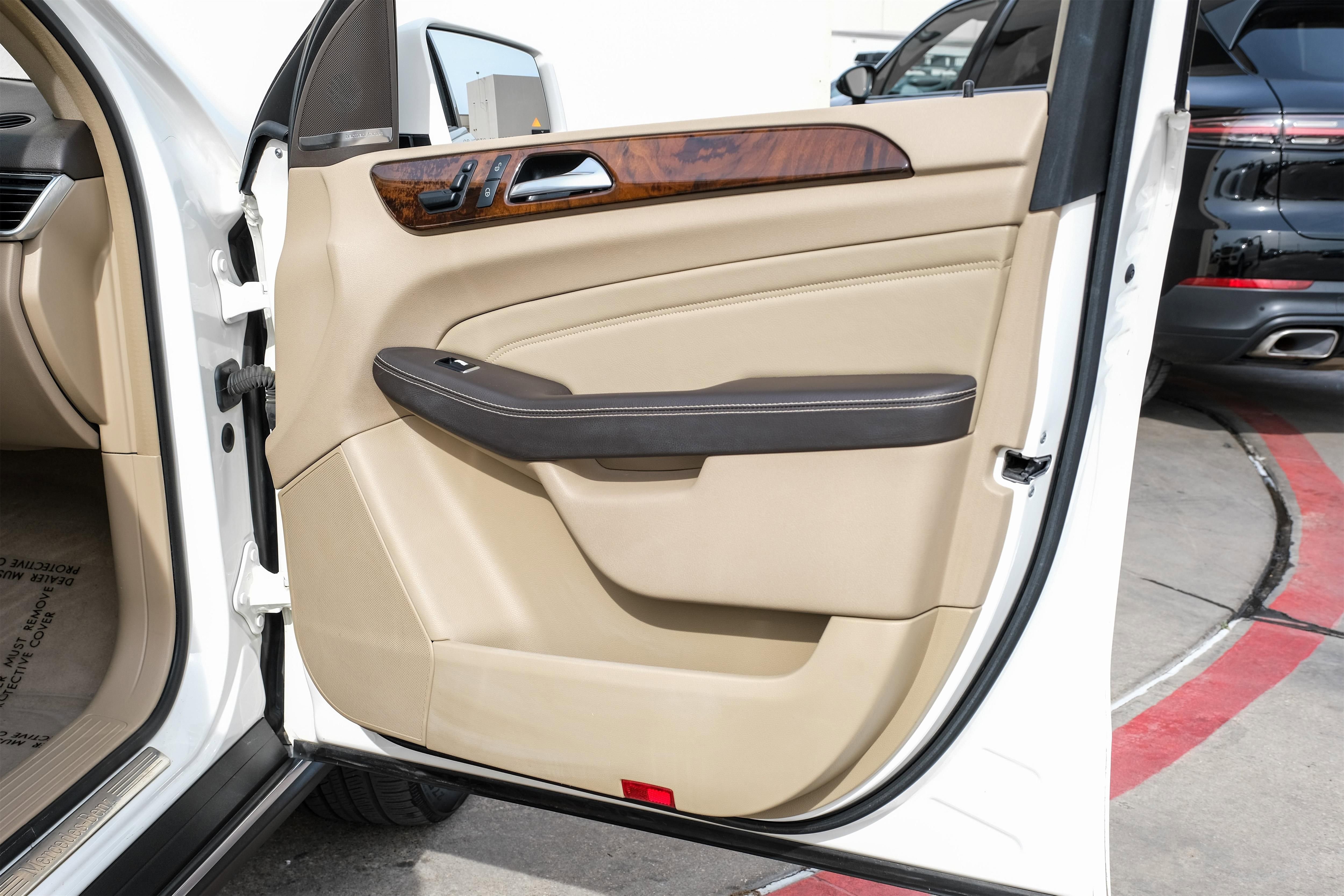 Used 2015 Mercedes-Benz ML 350 4MATIC image 44