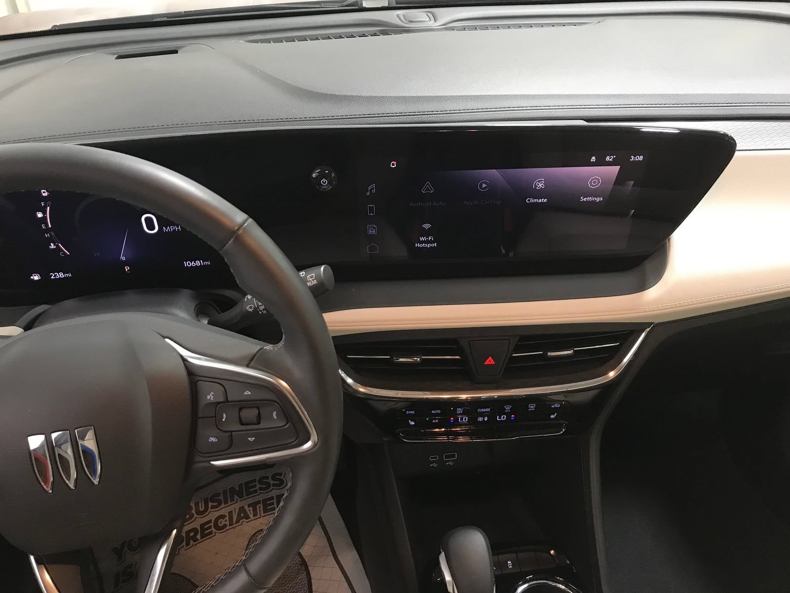 Used 2024 Buick Encore GX Avenir AWD/4WD image 8