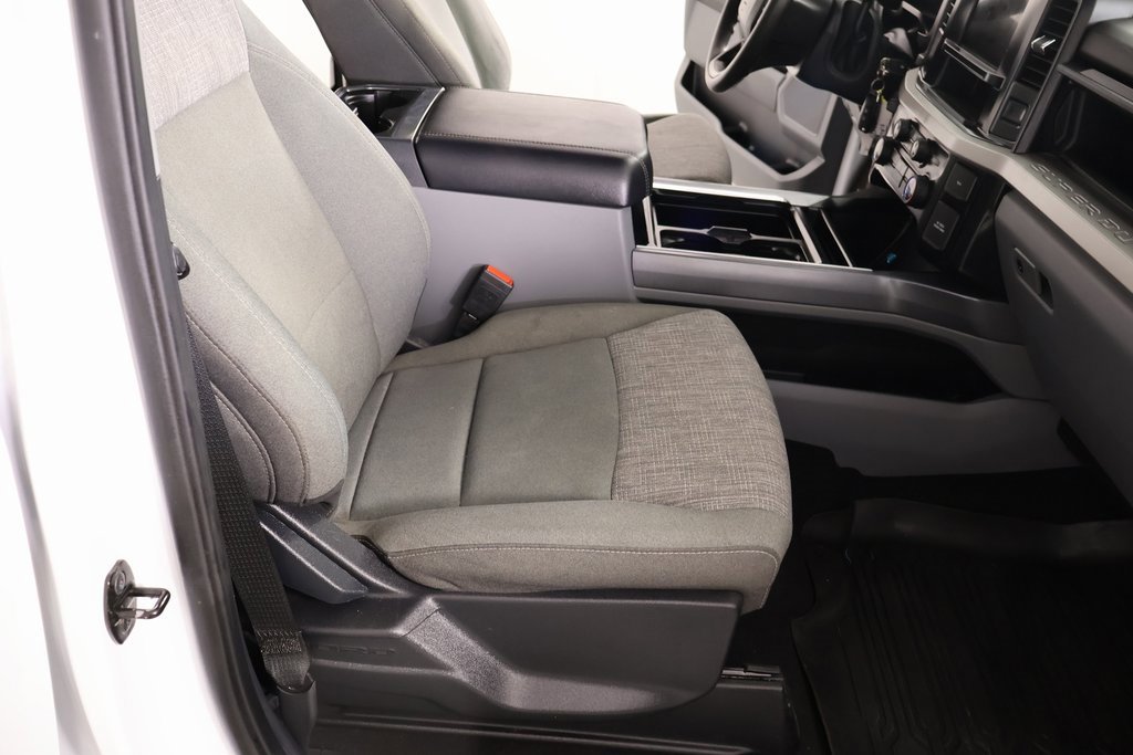 Used 2024 Ford F250 XLT w/ FX4 Off-Road Package image 12