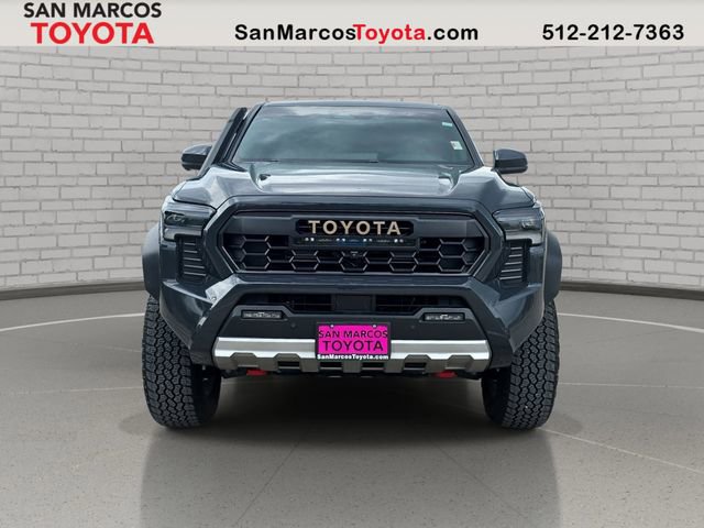Used 2025 Toyota Tacoma Trailhunter image 2