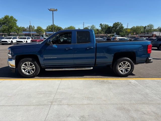 Used 2018 Chevrolet Silverado 1500 LT w/ All Star Edition RWD image 11