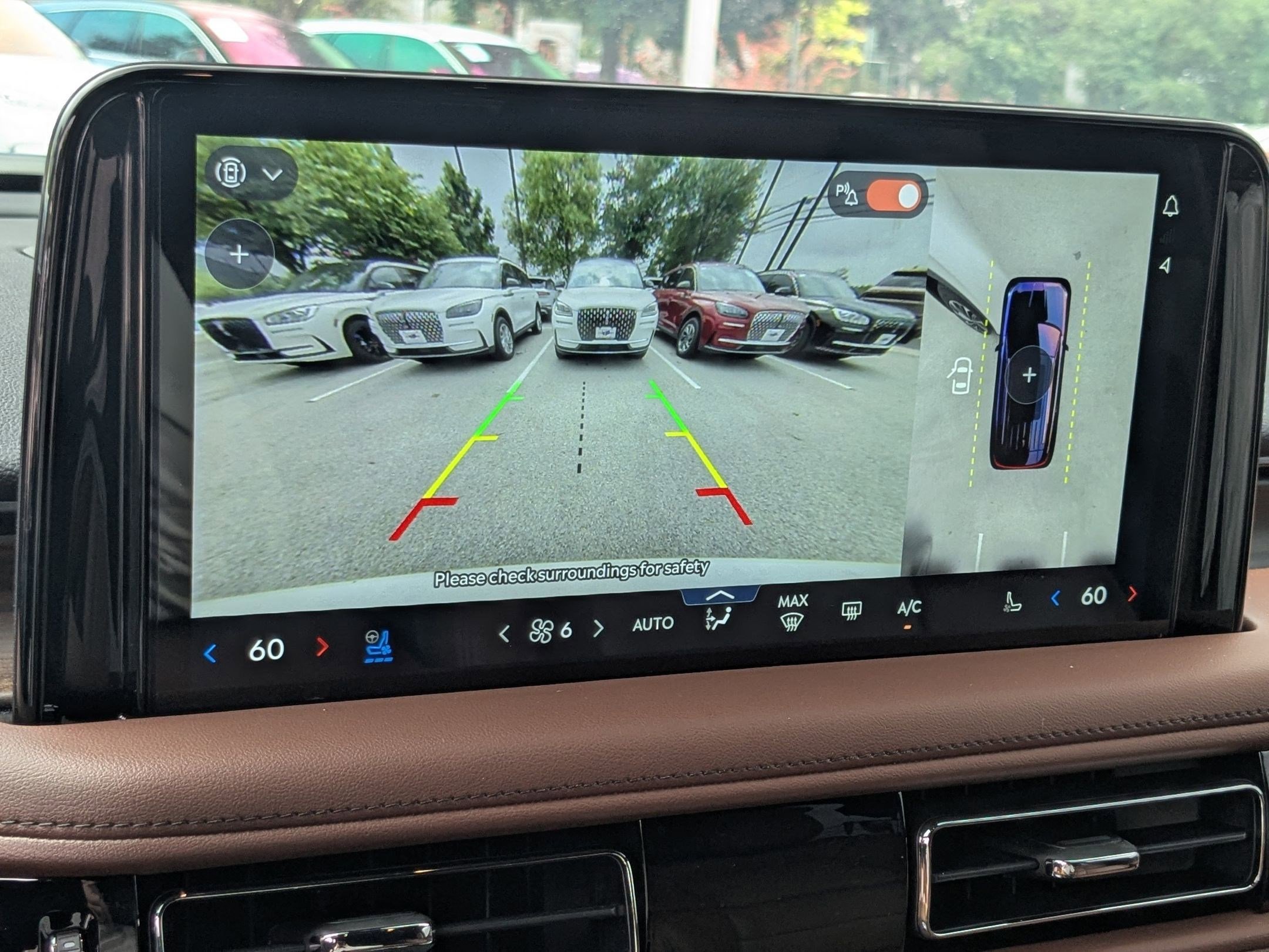 Used 2026 Lincoln Aviator Reserve w/ Luxury Package RWD image 16