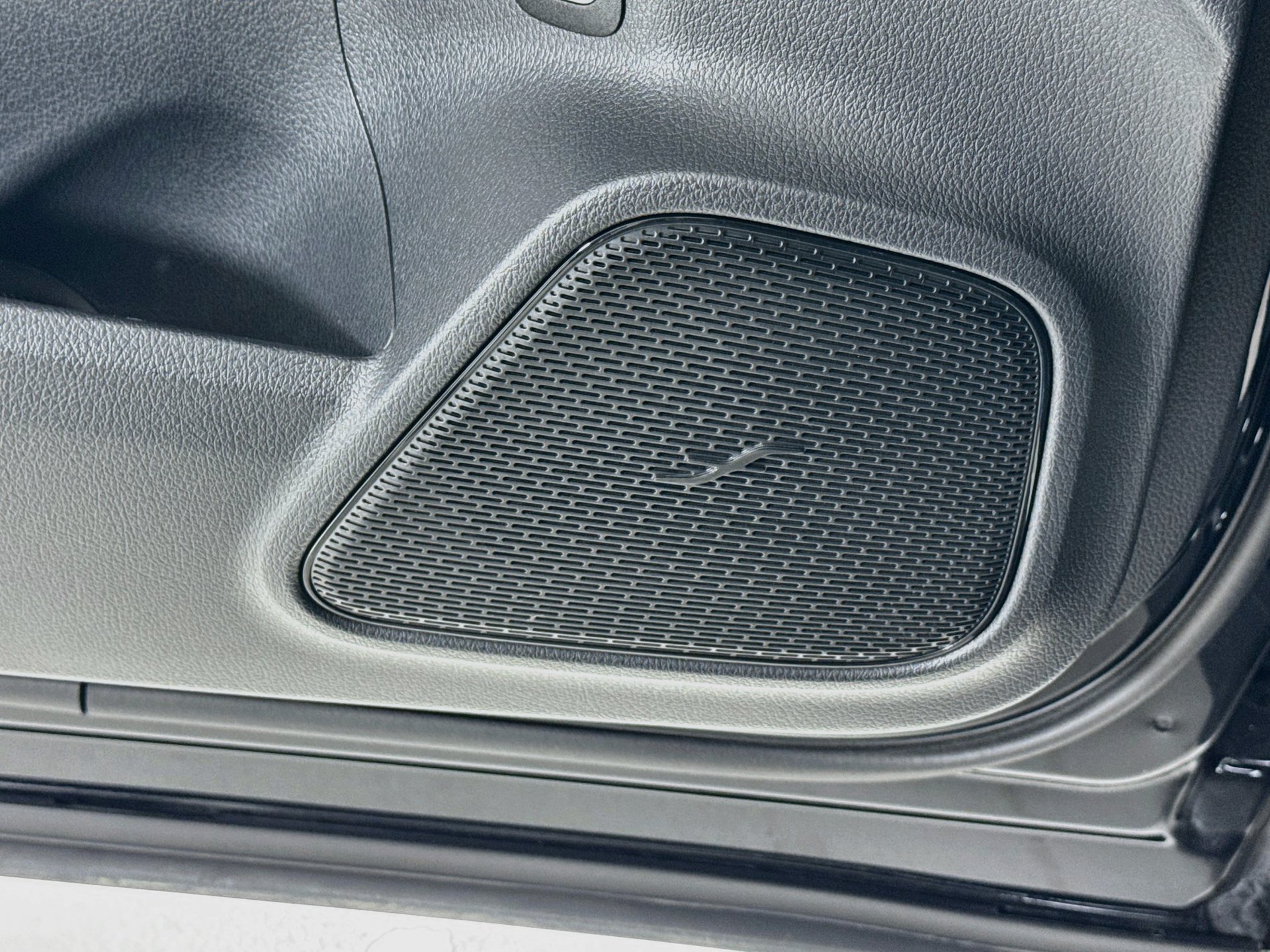 Certified 2024 Mercedes-Benz EQB 250+ image 20