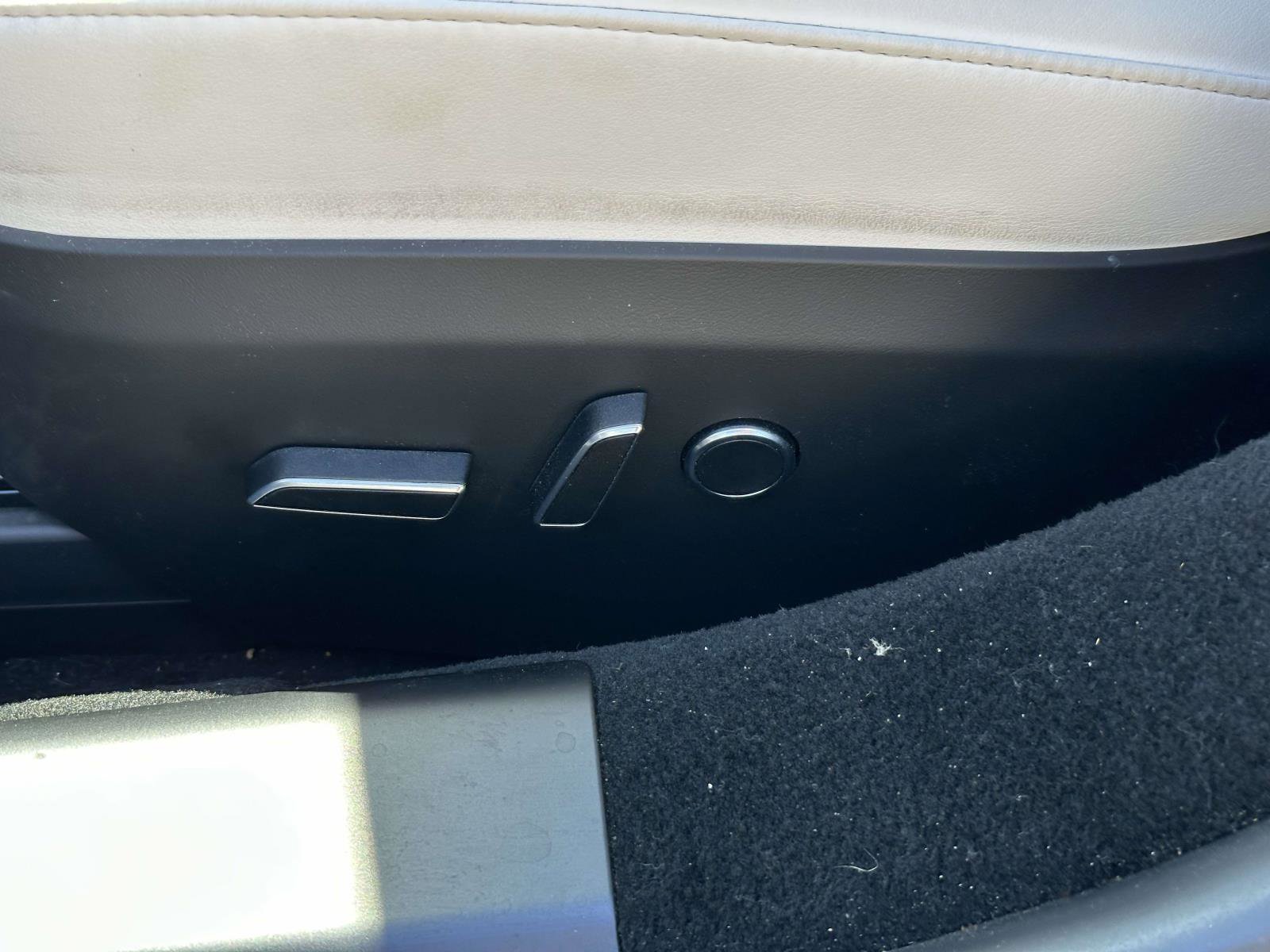 Used 2022 Tesla Model S AWD/4WD image 15