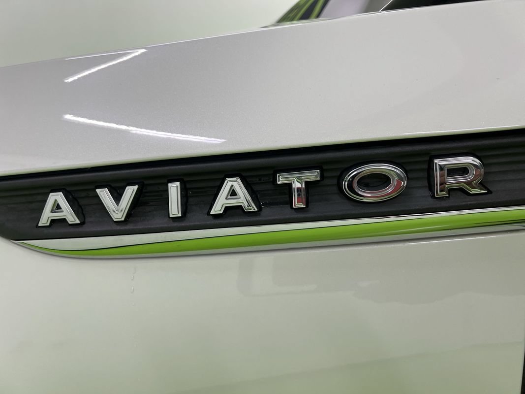 Used 2020 Lincoln Aviator Reserve w/ Equipment Group 201A RWD image 14