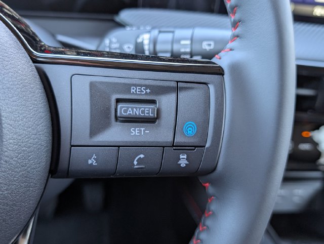 New 2026 Nissan Kicks SR w/ Cold Weather Package AWD/4WD image 18