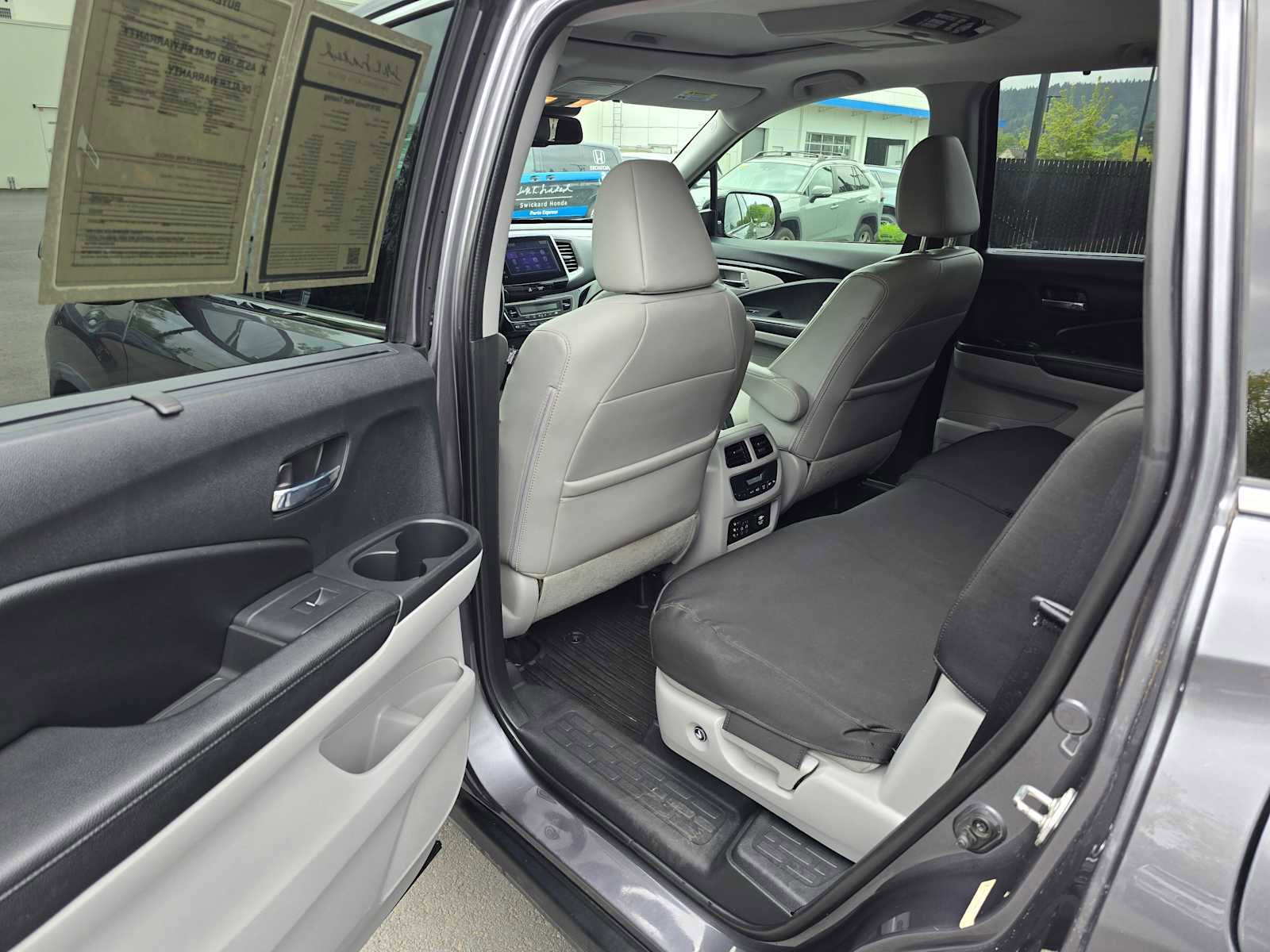 Used 2016 Honda Pilot Touring image 15