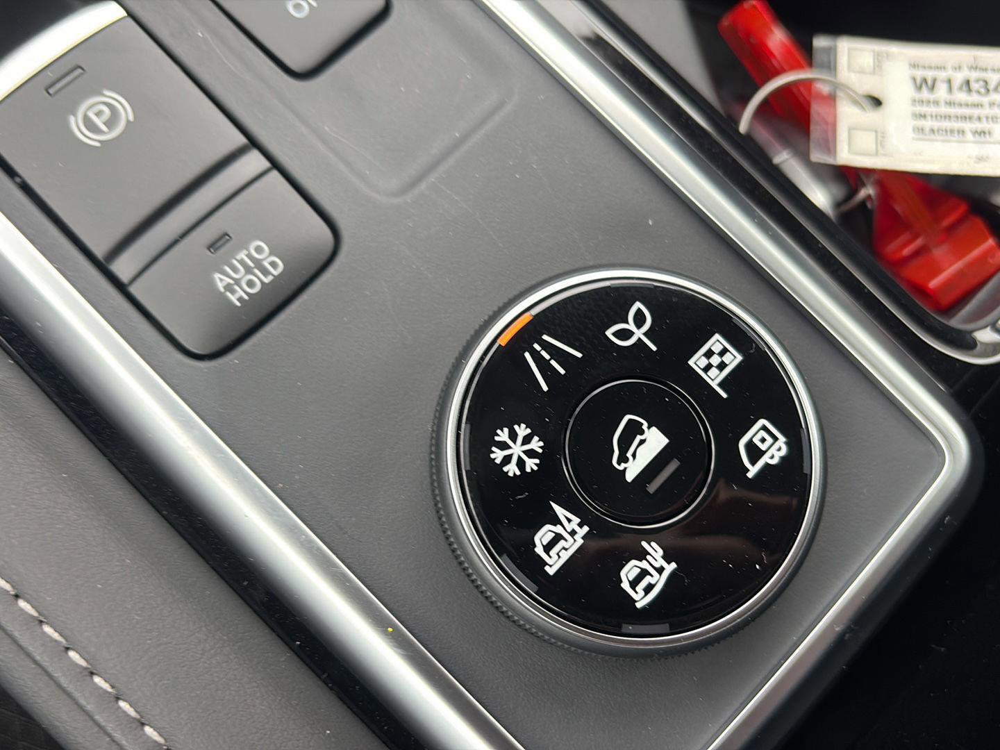 New 2026 Nissan Pathfinder SV AWD/4WD image 30