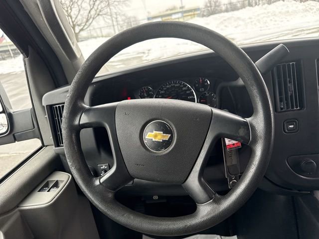 Used 2016 Chevrolet Express 3500 Work Van image 16