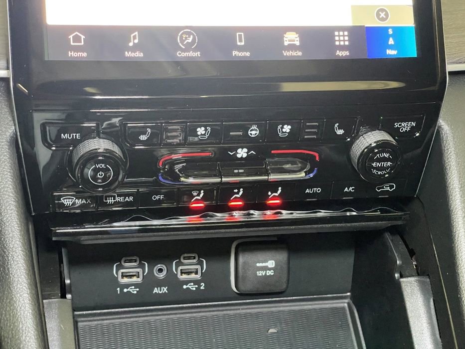 New 2024 Jeep Grand Cherokee Limited 4xe w/ Luxury Tech Group II image 35