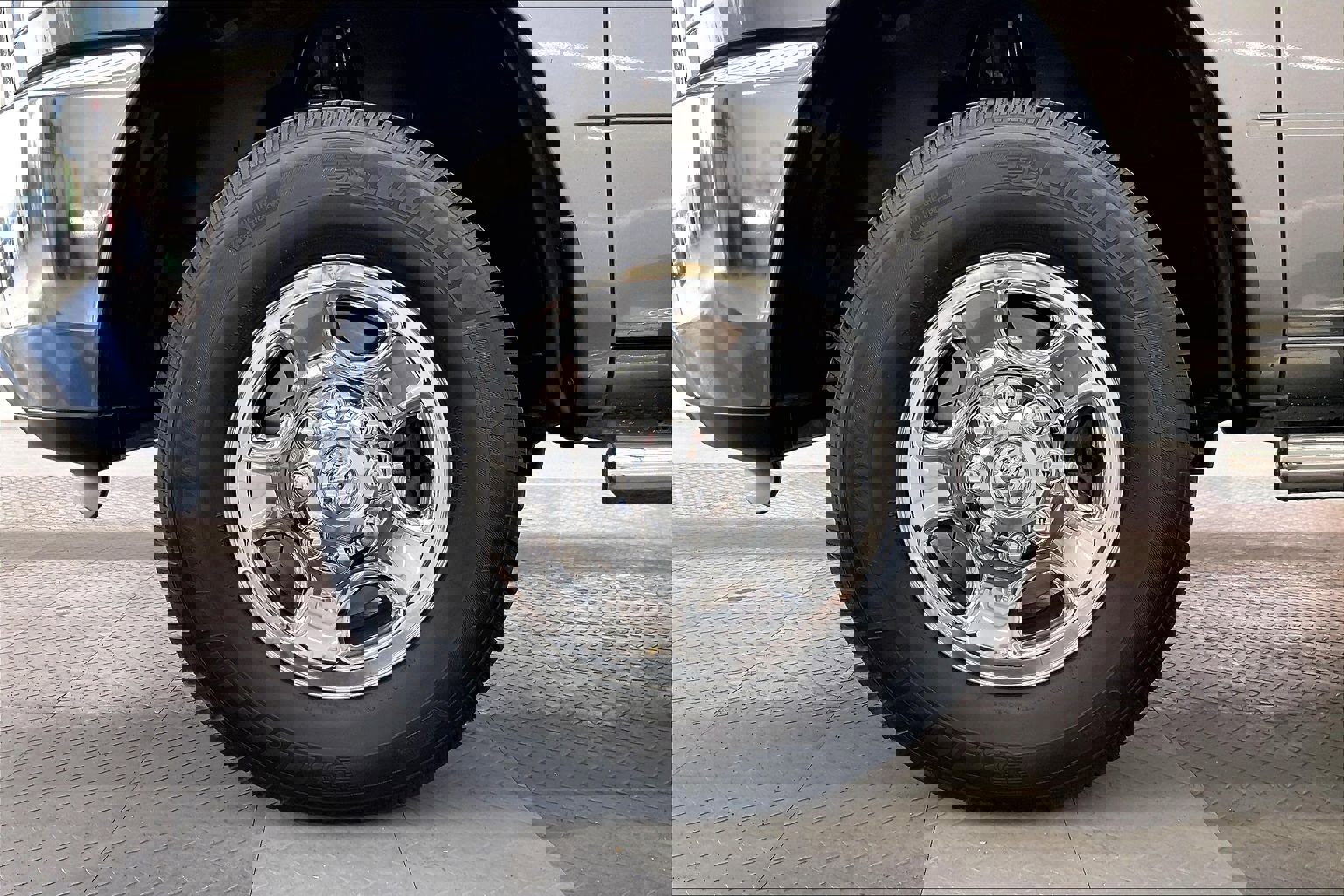 Used 2013 RAM 2500 Tradesman w/ Chrome Appearance Group image 8