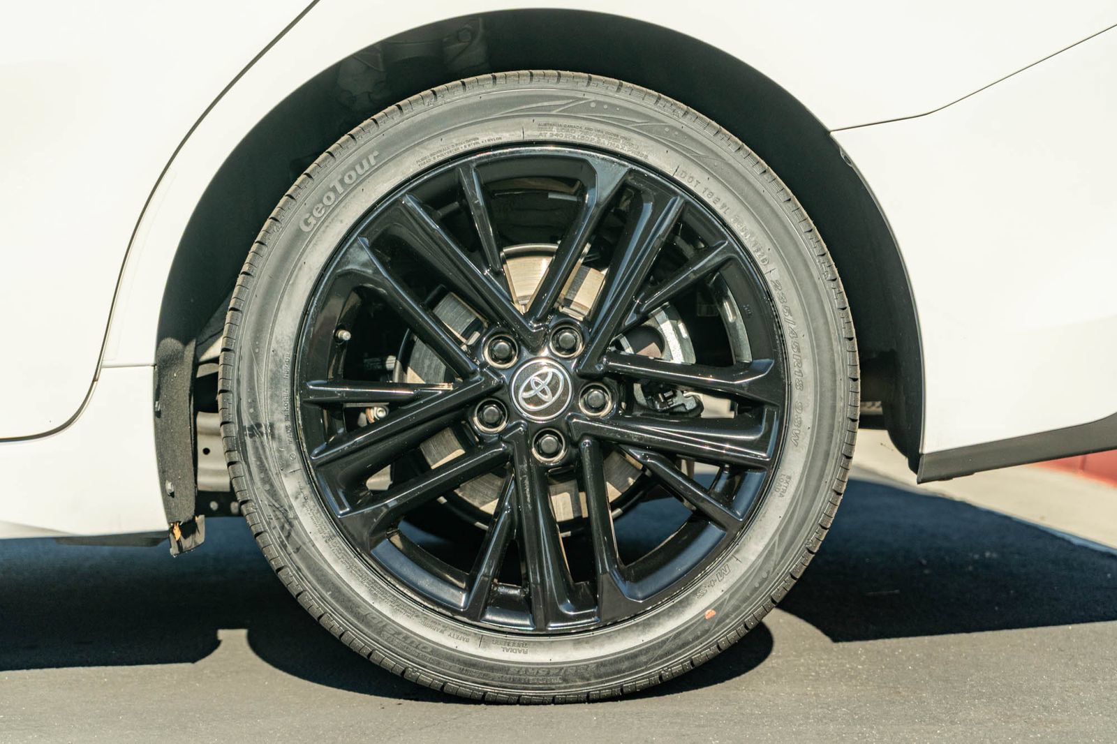 Certified 2025 Toyota Camry SE FWD image 6