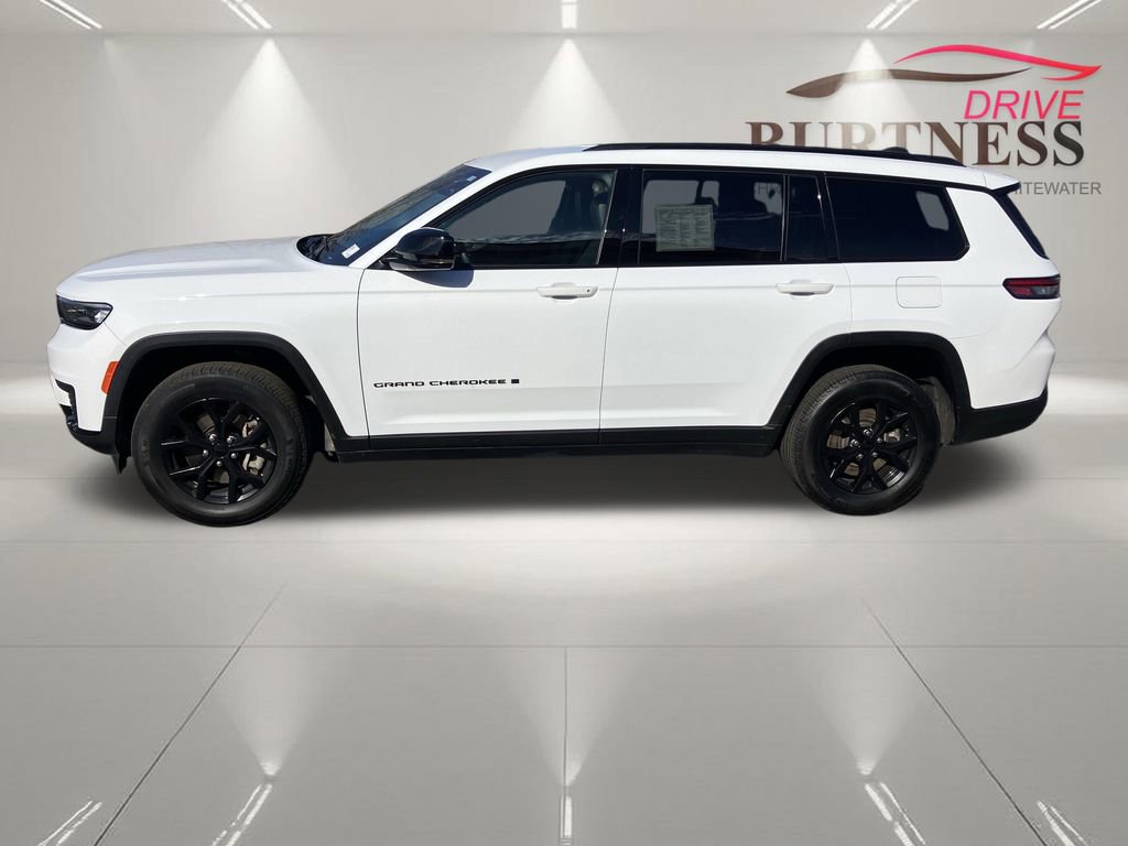 Used 2024 Jeep Grand Cherokee L Laredo image 20