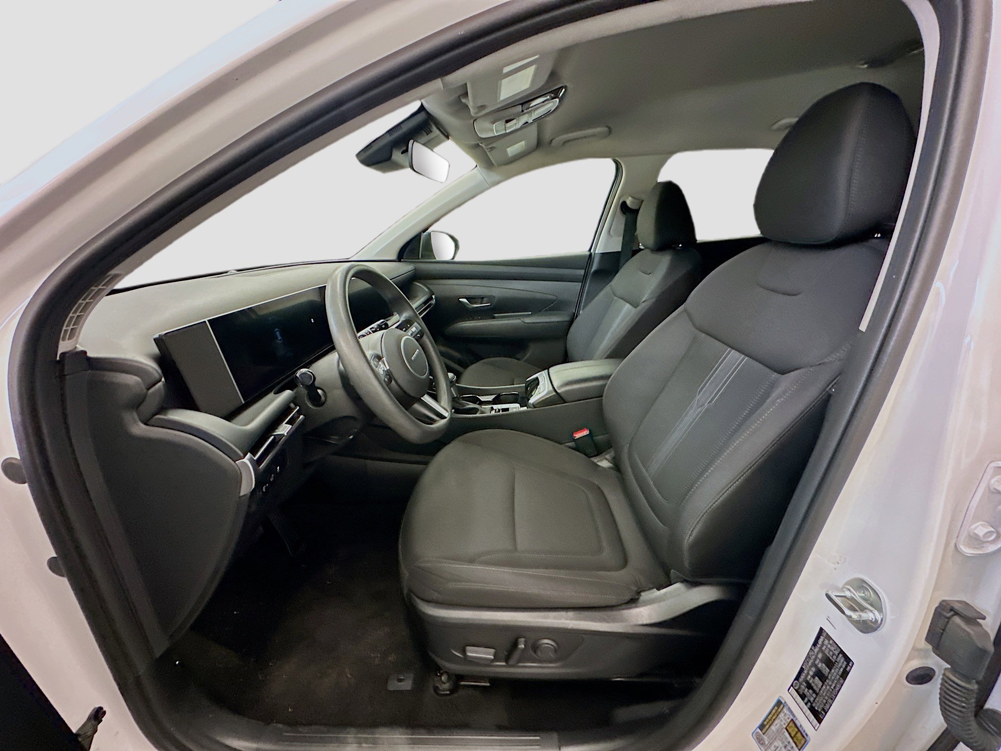 Used 2025 Hyundai Tucson SEL image 13