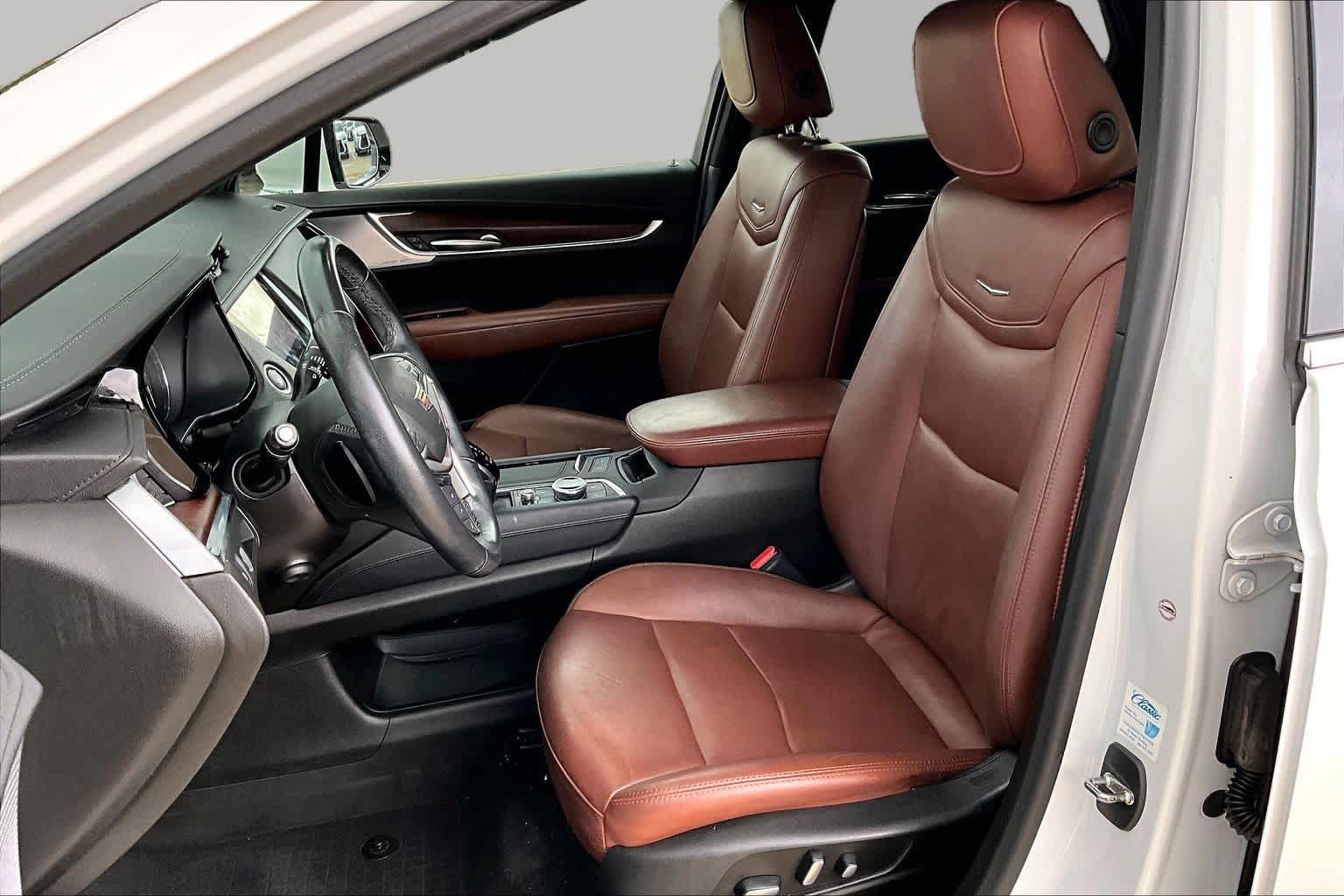 Used 2023 Cadillac XT5 Premium Luxury FWD image 8