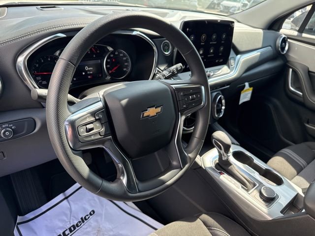 New 2025 Chevrolet Blazer LT w/ Midnight/Sport Edition image 28