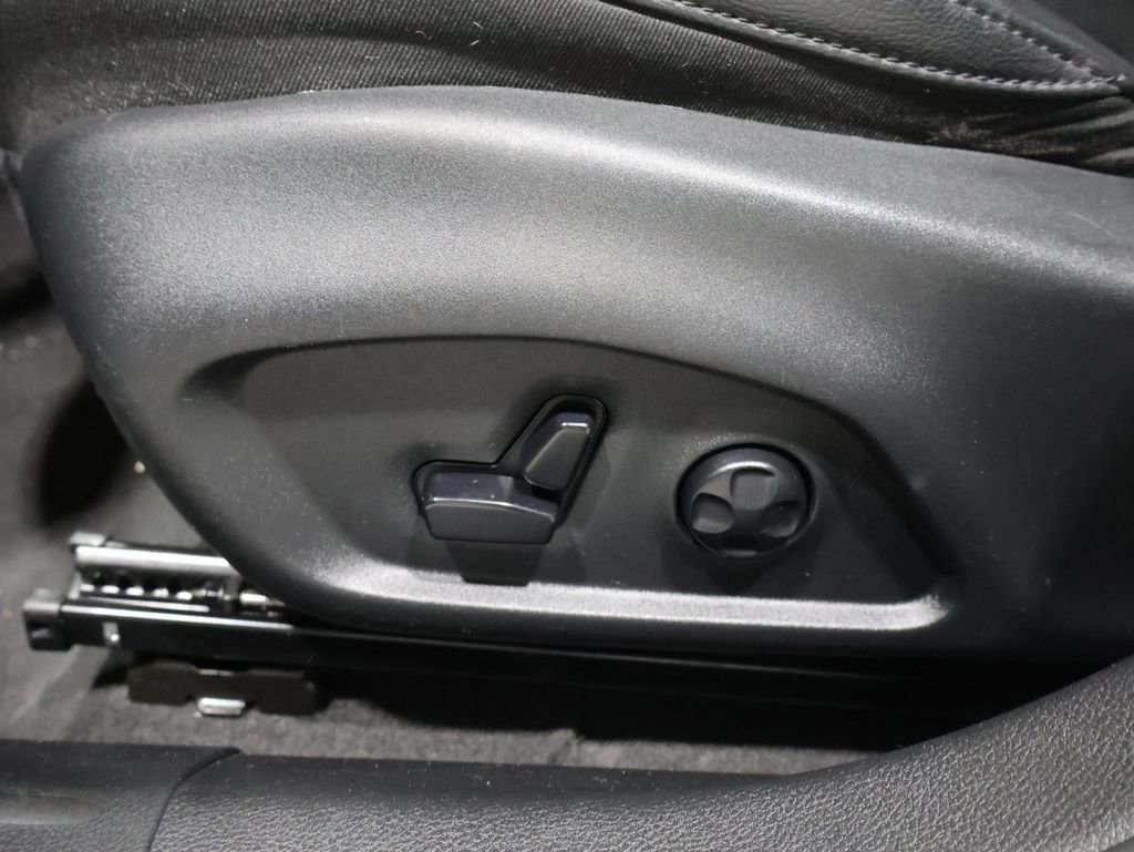 Used 2020 Jeep Compass Limited image 11