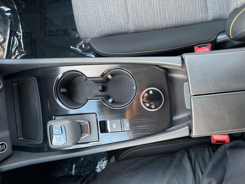 Used 2021 Nissan Rogue SV image 30