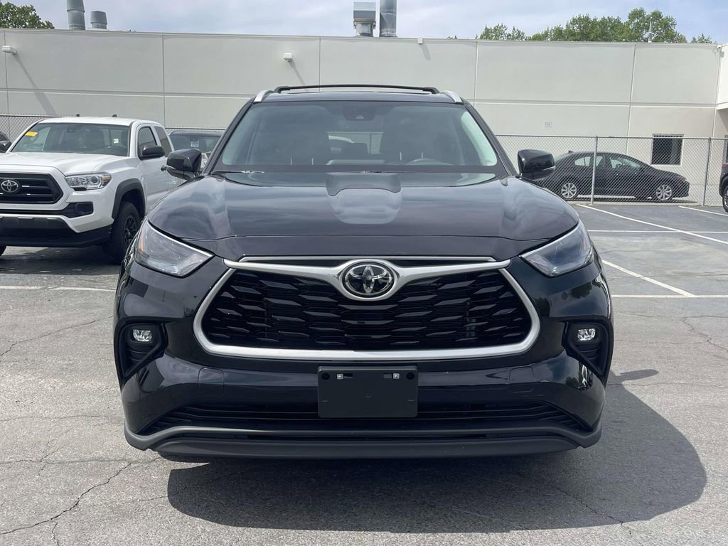 Used 2023 Toyota Highlander XLE image 41