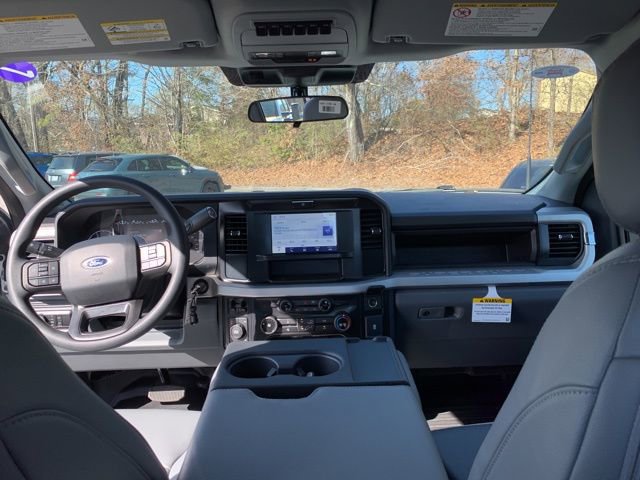 New 2026 Ford F550 4x4 Supercab Super Duty image 14