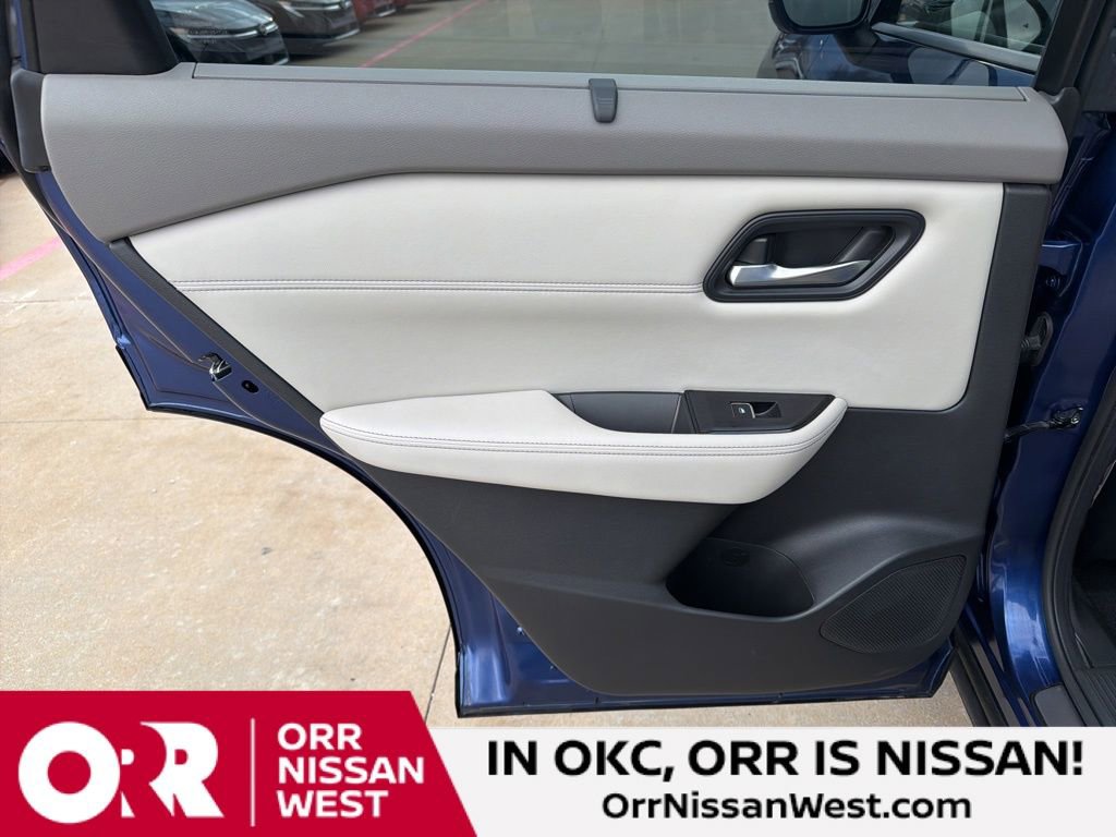 Used 2023 Nissan Rogue SL w/ SL Premium Package AWD/4WD image 14