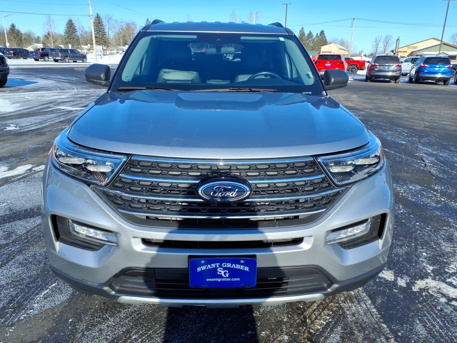 Certified 2024 Ford Explorer XLT w/ Equipment Group 202A AWD/4WD image 9